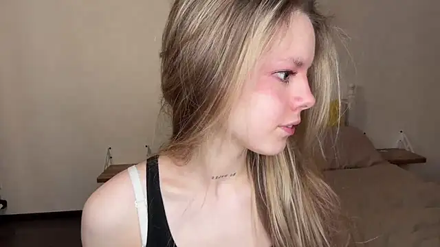 Catrineen Webbikameraesitys