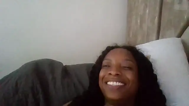 JadaMillss – Naživo XXX chat