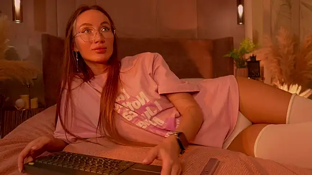 SerenaWest_のライブXXXチャット