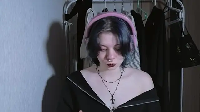 Alice_Zev Pertunjukan Webcam