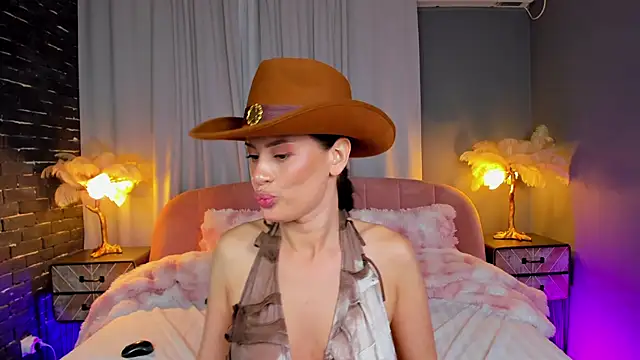 AmedeeaBanks' Live XXX Chat