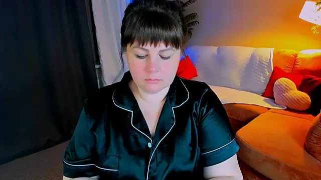 CrystaalStaar Chat XXX in diretta
