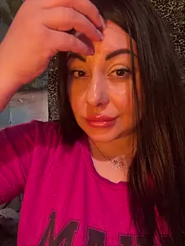 DaisyStreet's Live XXX Chat