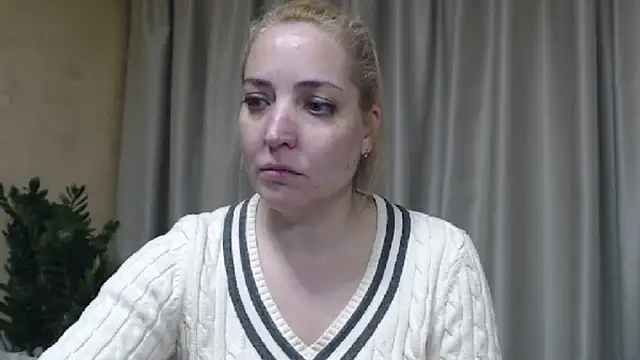 sweetpussy élő XXX-chatje