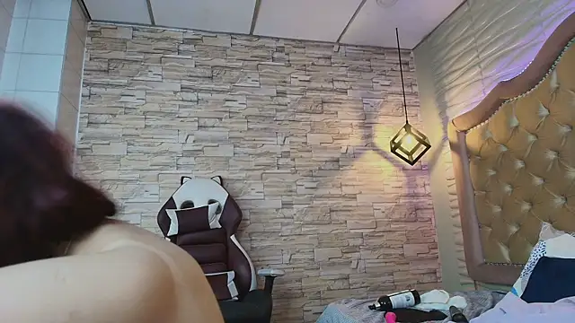 stephaniesun_ Adlı Modelin Canlı XXX Sohbeti