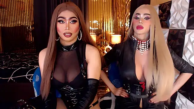 MonstrousCockDiva live XXX chat