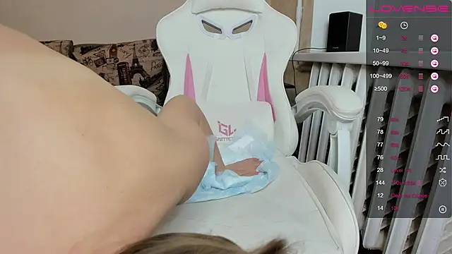 Chat XXX en directo de LittleCandy18