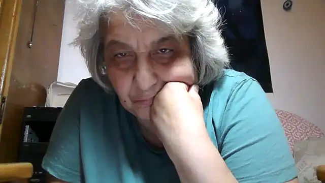 Chat XXX en directo de ExquisiteMature