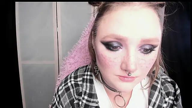 XXX chat uživo modela YourDyingBride