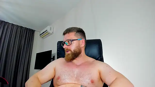 Findom_guy élő XXX-chatje