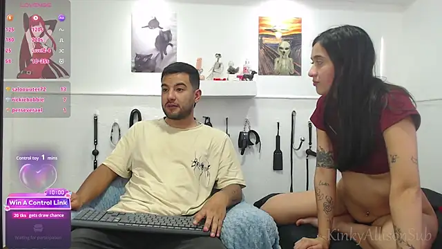 แชท XXX สดของ KinkyAllisonSub
