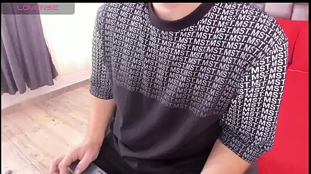 michacosio's Webcam Show