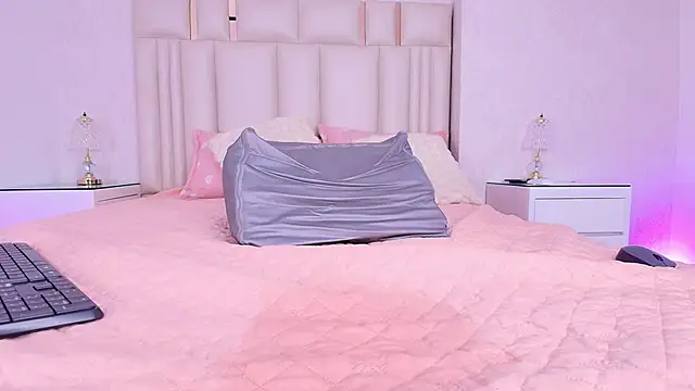 XXX chat uživo modela alanarose18