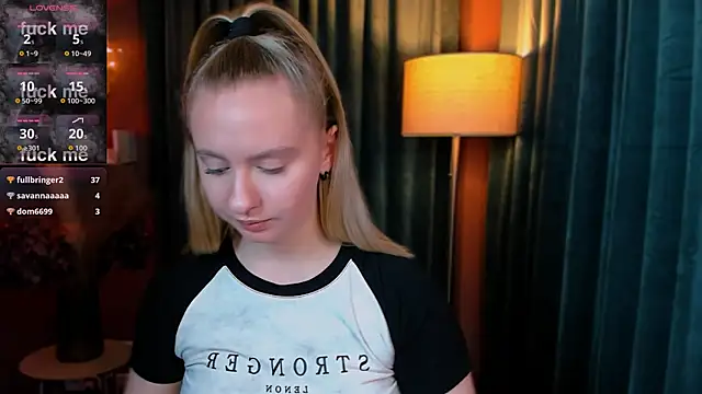 XXX chat uživo modela mila_glow1