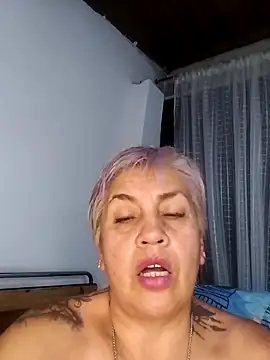 Онлайн чат XXX DirtyBIianca