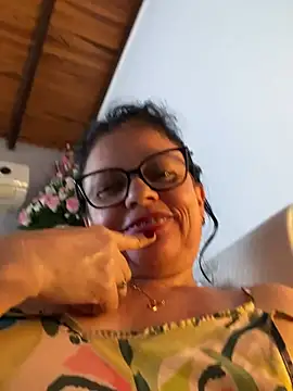 Sharongirl07 Live XXX-Chat