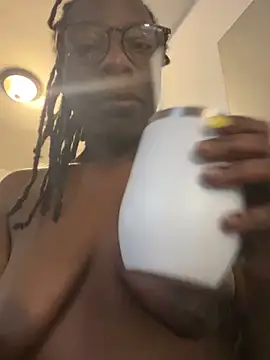 littyleesh1 Live XXX-Chat