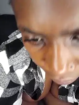 MelowD_2 Live XXX Chat