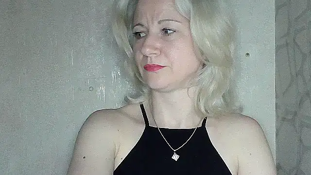 Katerina-Kissa Show in webcam
