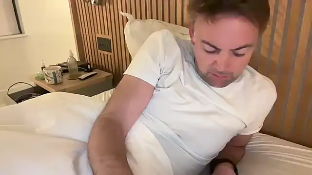 BronzeShowtime67 Live XXX-chat
