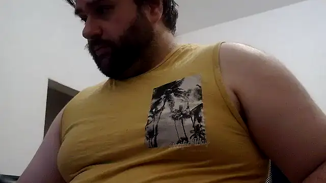 musculardaddybear89 在線直播表演