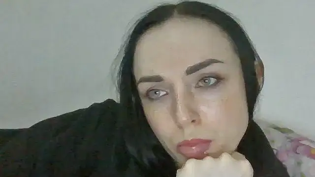 Czat XXX na żywo – Trinsy_Love