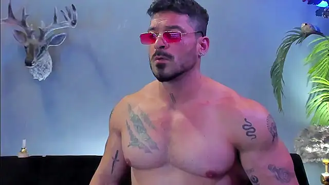 dennis_cox1 Adlı Modelin Canlı XXX Sohbeti