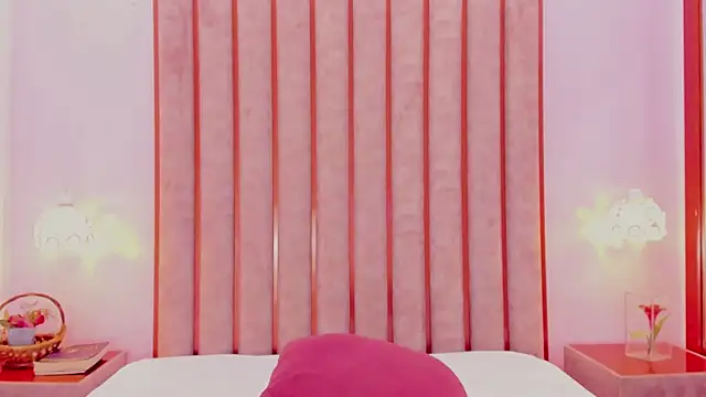 Chat +18 de Zoe_Monrow ao vivo