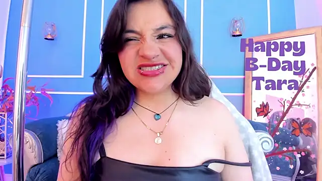 TaraTaylorr's Live XXX Chat
