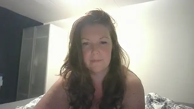 XXX chat uživo modela Boobiegirl91