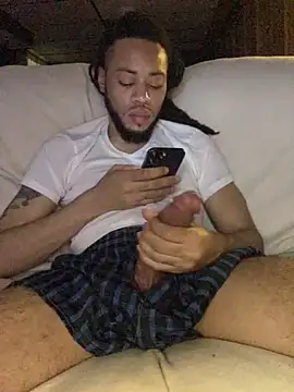 givemeabreak34 Show in webcam
