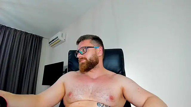 Findom_guy: διαδικτυακό σόου στην κάμερα