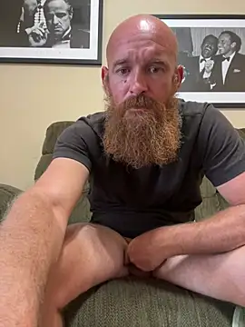 32XRedBeard élő XXX-chatje
