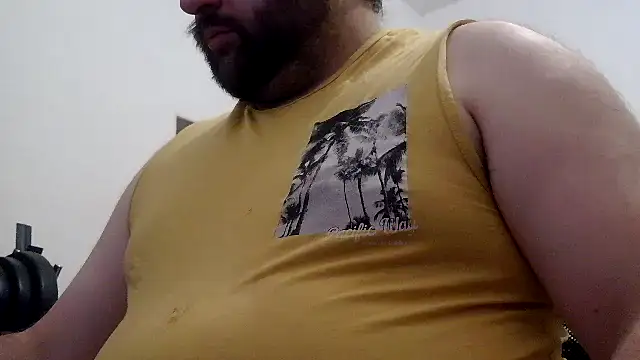 musculardaddybear89 Webcamshow