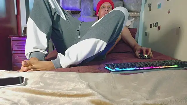 DannyPhantom555's Webcam Show
