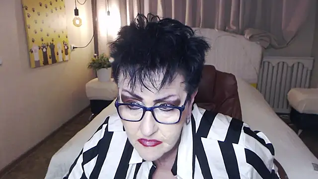 MasterLeila লাইভ XXX চ্যাট