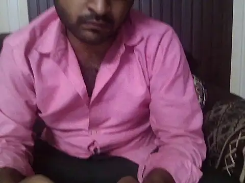 lucknowguy Chat XXX in diretta