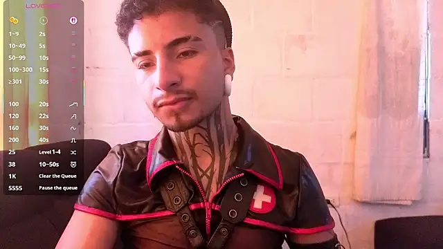 Show modela JuanCamiilo_66 na web-kameri