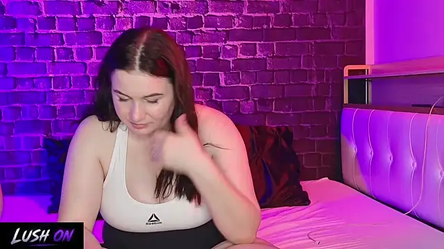 Chat XXX en directo de BellaBlazeReal