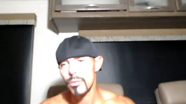 Chat XXX en directo de ThickD2C
