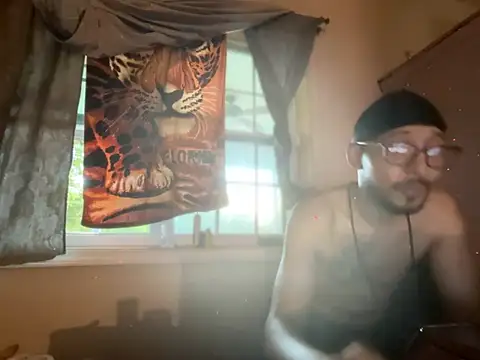 ThrowedWorldWide's Live XXX Chat