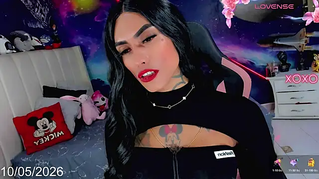 Nella_Dolls Adlı Modelin Web Kamerası Şovu