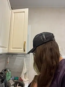 DienkaGreen's Live XXX Chat