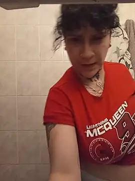 Онлайн чат XXX callmelouve