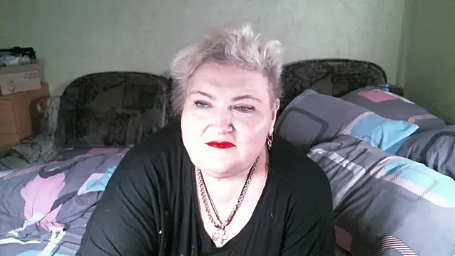 Pokazy przed kamerką – Lana555