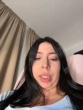 KimArts Show in webcam