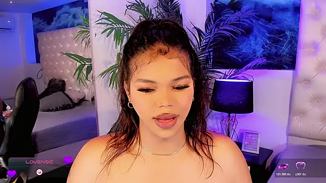 Show de Keira_Fox31 na webcam