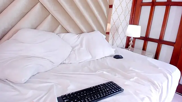 AnnieVanegas Webcam show