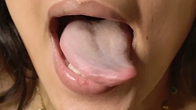 zuby_duby élő XXX-chatje