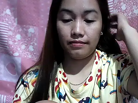 Chat +18 de CreamyPussy30 ao vivo